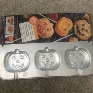 Vintage 1998 Wilton‎ Cookie Treat Pan Halloween Jac